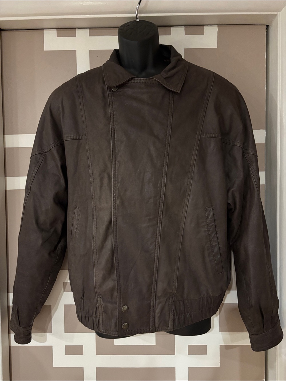 Men's Vintage 1980s Free Fall Dk Brown Leather Bomber Jacket, EXC CONDITION Sz M